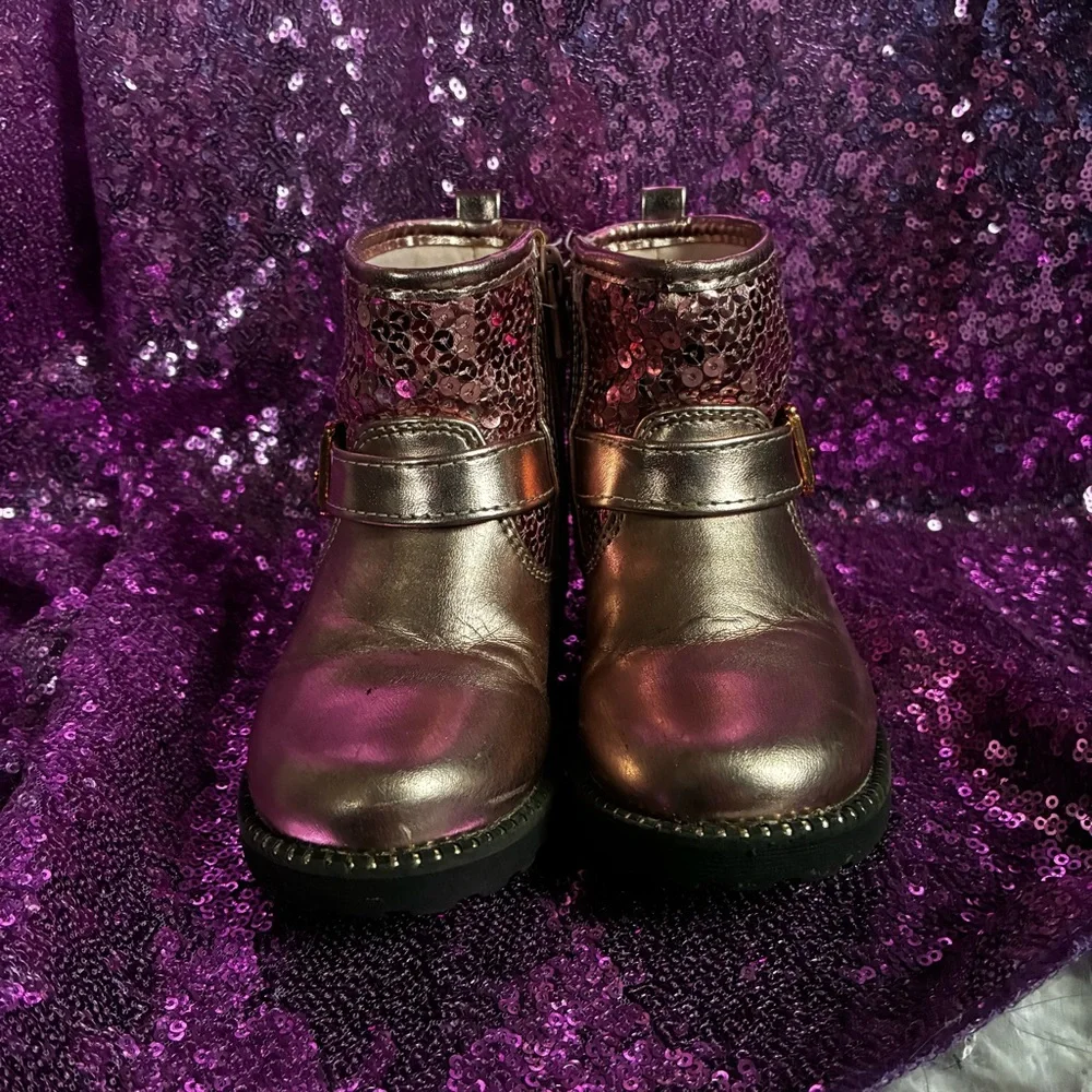 5/$20 Lil Moto Glam Toddler Girl Metallic Pink Sequin Zip Combat Boots Sz 8 GUC